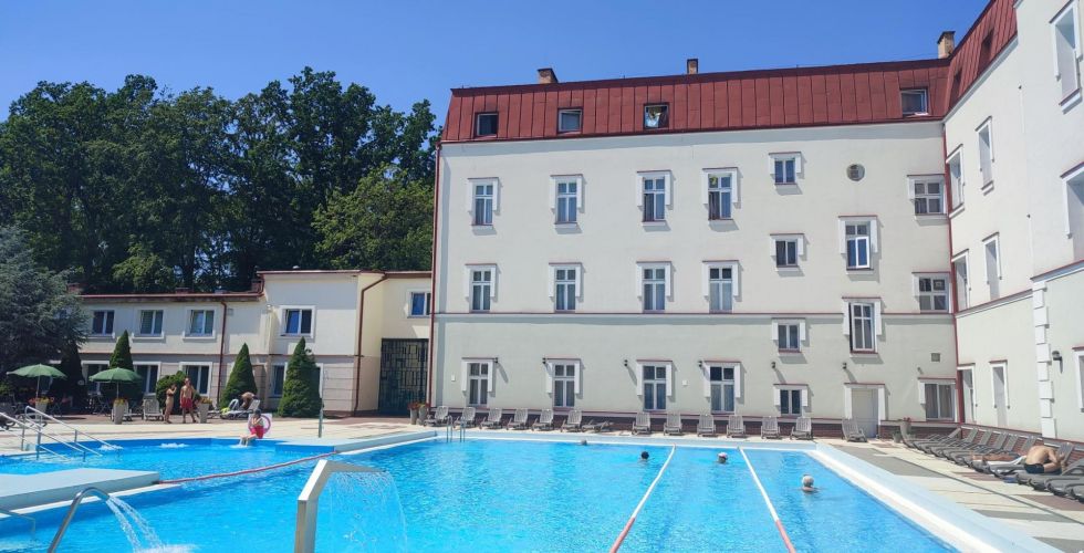 Oferta pracy – Obsługa basenu Patio (praca sezonowa)